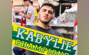 محكمة جزائرية تقضي بسنتين حبسا نافذا لمشجع بسبب قميص يحمل خريطة المغرب كاملة