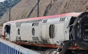 تشققات محتملة في السكة وراء اصطدام القطارين في جنوب إسبانيا