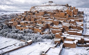 ثلوج غير مسبوقة تغطي قمم الريف وتسجل أرقامًا قياسية بالحسيمة 