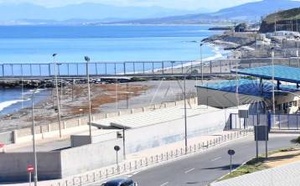 محاولة هجرة سباحة تنتهي بإنقاذ قاصر مغربي في ظروف جوية قاسية