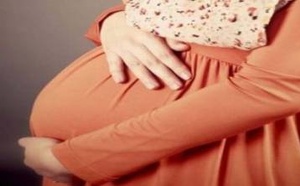 بعد "إقصائها" من مستشفى محلي.. رحيل أم وجنينها في طريق البحث عن "ولادة آمنة" بشيشاوة