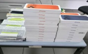 سقوط زوجين قادمين من إسبانيا في كمين الجمارك بعد إخفاء هواتف ذكية تحت الملابس