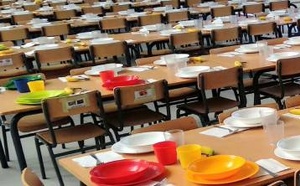 حزب فوكس يشعل الجدل في فالنسيا بمقترح منع الوجبات الحلال في المدارس والمستشفيات