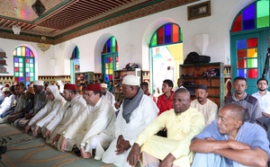 إحياء لذكرى وفاة جلالة الملك محمد الخامس طيب الله ثراه، وفد من مؤسسة محمد السادس للعلماء الأفارقة يقوم بزيارة إلى مدغشقر