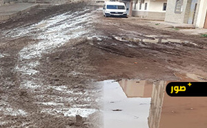 أشغال تغيير الأنبوب الرئيسي للماء بحي إبوعجاجن تفاقم معاناة الساكنة جراء الافتقار للتهيئة