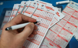 “القمارة” يطالبون بالإنصاف بعد قلب نتيجة “الكان”