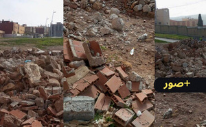 بعد هدم بناية آيلة للسقوط.. خطر جديد يلاحق تلاميذ بني أنصار