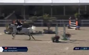 ابن عم الملك يصاب بكسر جراء سقوط عنيف خلال مسابقة للفروسية