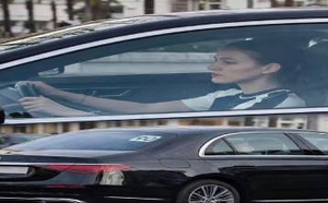 في سن 19.. الأميرة للا خديجة تقود سيارتها بعلامة “90” وتثير تفاعلا واسعا