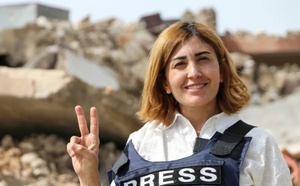 مقتل صحافية في جنوب لبنان بغارة إسرائيلية يشعل إدانات رسمية ومطالب بتحقيق دولي