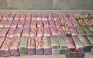 إحباط تهريب أزيد من 17 ألف قرص مهلوس وكمية من المعسل قادمة من أوروبا