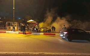 الحسيمة.. نيران مفاجئة تلتهم سيارة بالكامل مخلفة خسائر مادية جسيمة