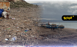 على مرمى حجر من ميناء الناظور غرب المتوسط.. شاطئ القالات ببويافر يواجه إهمالا بيئيا