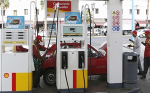 لأول مرة منذ مارس.. أسعار الغازوال والبنزين تسجل تراجعا بدءا من الليلة