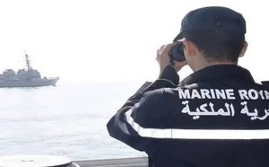 في عملية نوعية.. البحرية الملكية تحاصر سفينة تركية بالكويرة