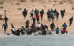 الدرك الملكي يحبط محاولة هجرة جماعية لـ 30 شخصا على متن قوارب "فانتوم"بالناظور