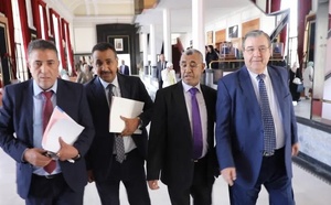 زلزال سياسي: حلفاء الحكومة يقلبون الطاولة على الأحرار في ملف "الحوالا"