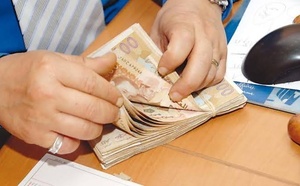 إيداع "صراف" بالناظور سجن "عكاشة" بشبهة تبييض أموال الكوكايين