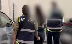 تفكيك شبكتين لتزوير وثائق الإقامة بمليلية وتوقيف 34 شخصاً