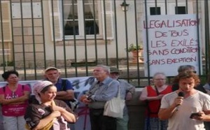 بعد احتجاجات وتوقيعات.. فرنسا تعلق ترحيل مغربية أم لستة أطفال إلى المغرب