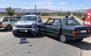 اصطدام بين سيارة للدرك الملكي وأخرى للنقل السري بمدخل زايو يخلّف خسائر مادية جسيمة