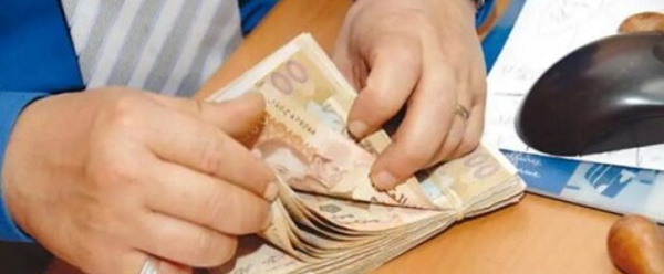 500 درهم لكل أسرة.. الحكومة ترفض مليون طلب غير مستحق لـ AMO وتحدد عتبة الدعم الإجتماعي المباشر