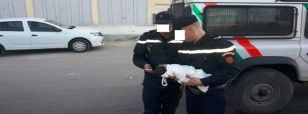 العثور على جثة رضيع حديث الولادة ملفوفة بثوب في الخلاء
