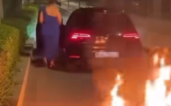 شابة تشعل النار في الشارع احتفالا بعيد ميلادها.. ومطالب بمحاسبتها