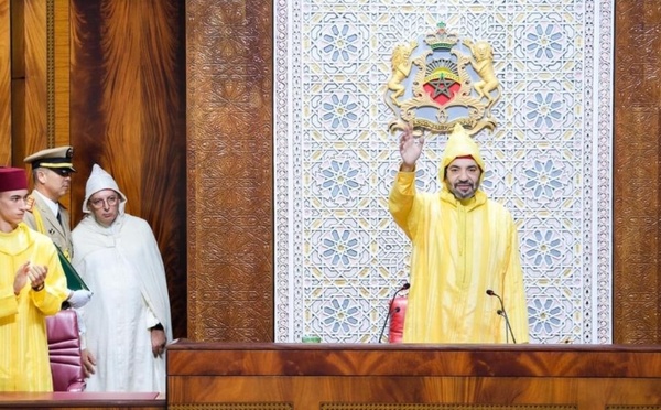  الملك: لا ينبغي التنافس بين المشاريع الكبرى والبرامج الاجتماعية مادام الهدف خدمة المواطنين