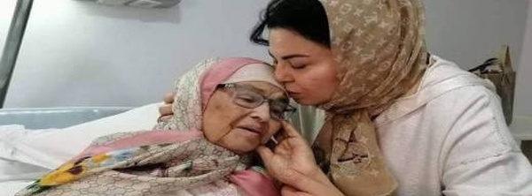 وفاة والدة الفنانة لطيفة رأفت