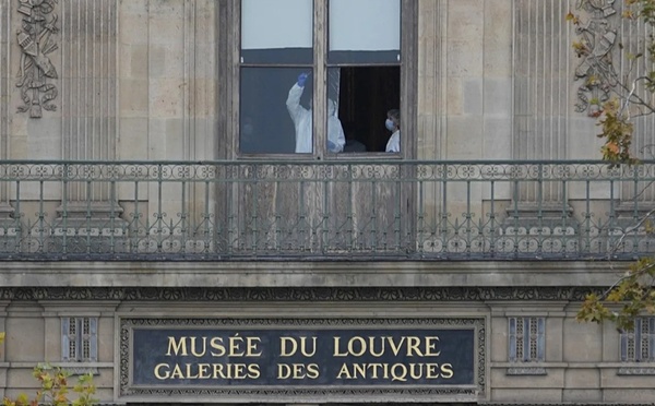 سرقة مجهورات بقيمة 88 مليون يورو..فرنسا تعلن إجراءات طارئة لتأمين اللوفر