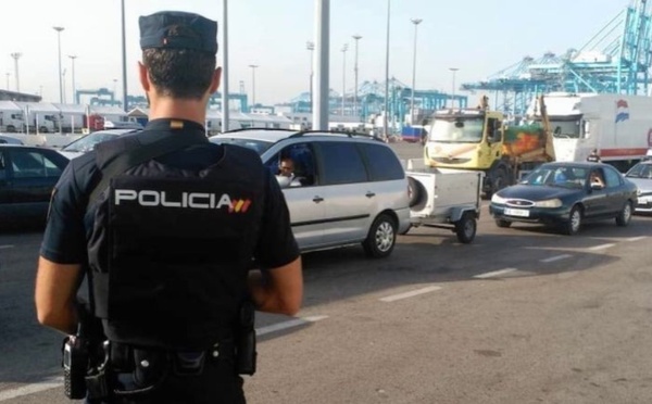 توقيف تسعة مغاربة في مليلية لانتحالهم صفة قاصرين غير مصحوبين