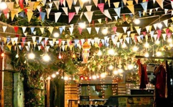 إضاءة شوارع الخزيرات بزخارف خاصة برمضان يغضب اليمين المتطرف بإسبانيا