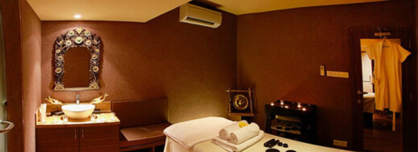 اعتقال مديرة مراكز تدليك بمراكش يكشف شبهات استغلال ويثير تساؤلات حول محلات مماثلة بالناظور