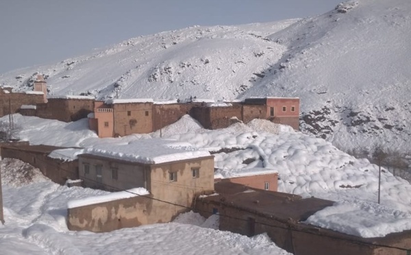 نشرة إنذارية.. أمطار قوية  وثلوج يومي الأحد والإثنين بالمغرب