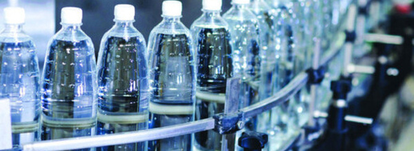 خطير: المرصد المغربي يحذر من المياه المعبأة في القنينات البلاستيكية