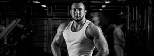 مؤثر روسي شهير يلقى حتفه بعد خوضه تحديا خطيرا على مواقع التواصل