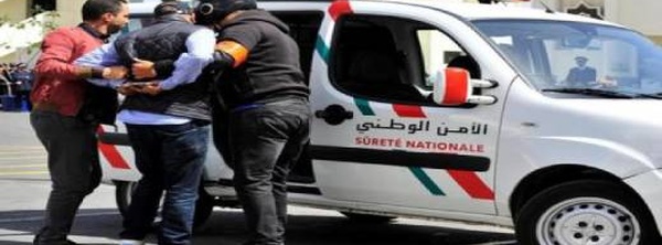 رجل أعمال شهير يسقط في فخ “الزئبق الأحمر”.. عصابة تحتال عليه بمليار سنتيم