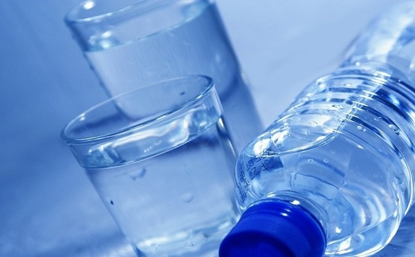 إسبانيا تحذر من باكتيريا تحتوي عليها مياه معدنية