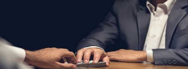 فضائح صفقات “العائلة” تهز جماعات ترابية.. قضاة الحسابات يكشفون المستور