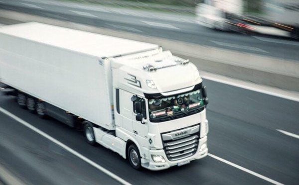 إسبانيا تفتح أبواب العمل لنحو 35 ألف سائق مغربي للحافلات والشاحنات