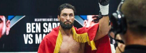 إدانة الملاكم جمال بن صديق بالسجن أربع سنوات بتهم جنائية خطيرة 