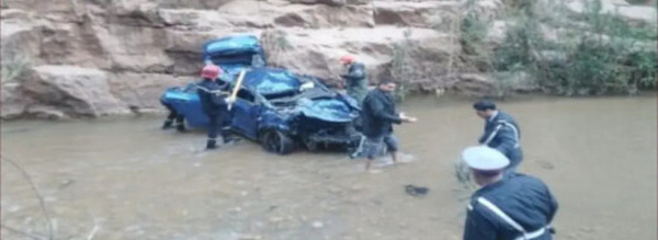 فواجع مستجدة.. سيول تنغير تجرف سيارة وتودي بأربعة أشخاص كانوا على متنها