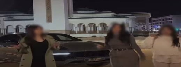 "ترند" يهز الوقار.. رقص فتيات أمام مسجد بالناظور يضع "الحرية الرقمية" في مواجهة "المقدس"