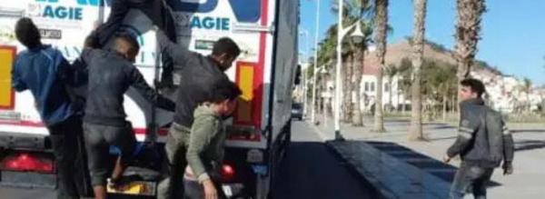 مصرع مهاجر غير نظامي في حادث سقوط من شاحنة ببني أنصار