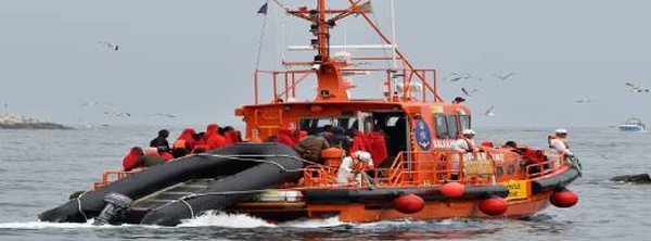 انطلقوا من سواحل الناظور.. شاطئ ألميريمار يشهد اعتراض 26 مهاجرا