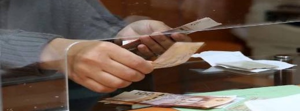 الحكومة تصادق على دعم خاص للأطفال اليتامى والمهملين: 500 درهم شهريا لكل طفل