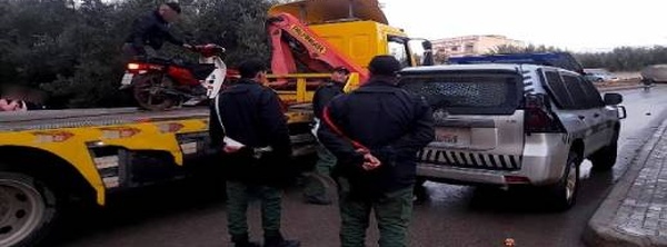 حاول سرقتها.. سيدة "تنتزع" مفاتيح المعتدي وتتركه يفر تاركا دراجته خلفه بـ بن الطيب