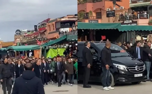 ولي العهد الأمير مولاي الحسن يتجول بساحة جامع لفنا ويحيي المواطنين