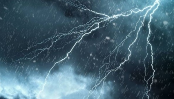 نشرة إنذارية.. تقلبات جوية وأمطار قوية تصل إلى 70 ملم بالمملكة